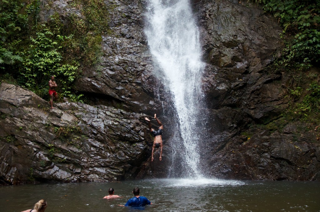 2015 10 Fiji Waterfall 14